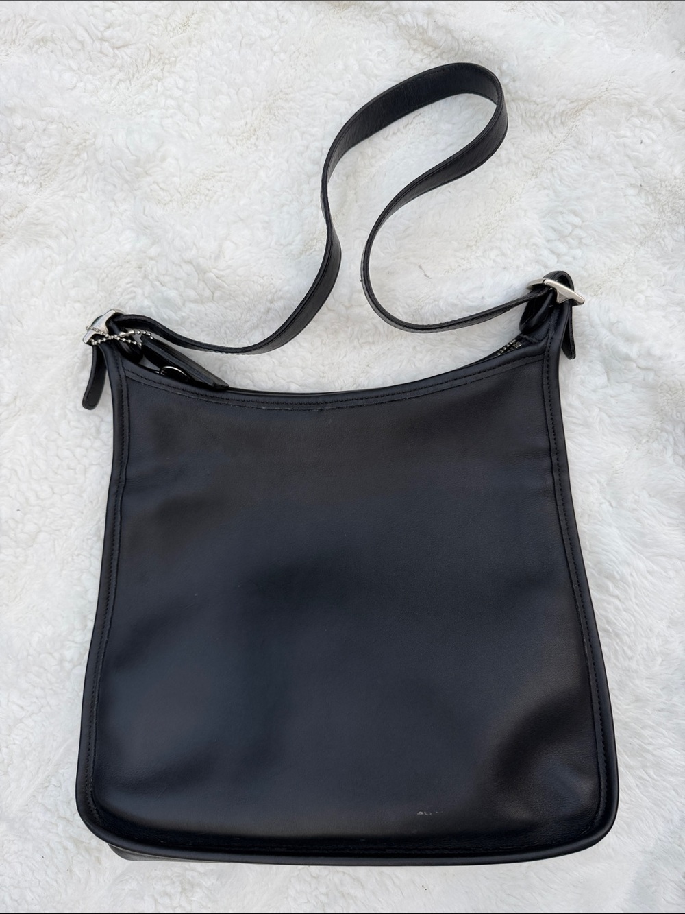 COACH Black Leather Crossbody Bag - Classic Everyday Style